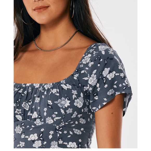 Ruched Flutter Sleeve Blouse - Picture 8 of 8